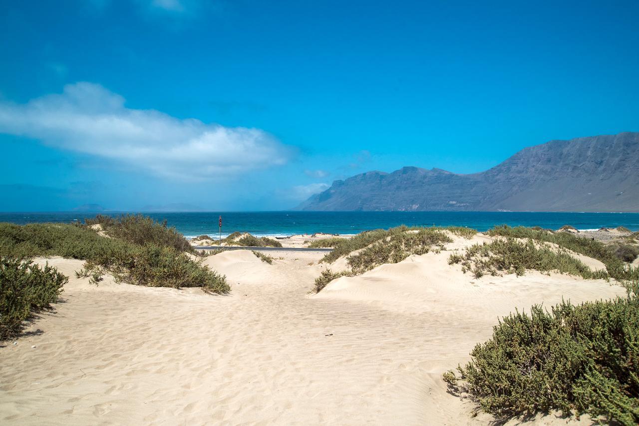Famara Views Apartment Екстериор снимка